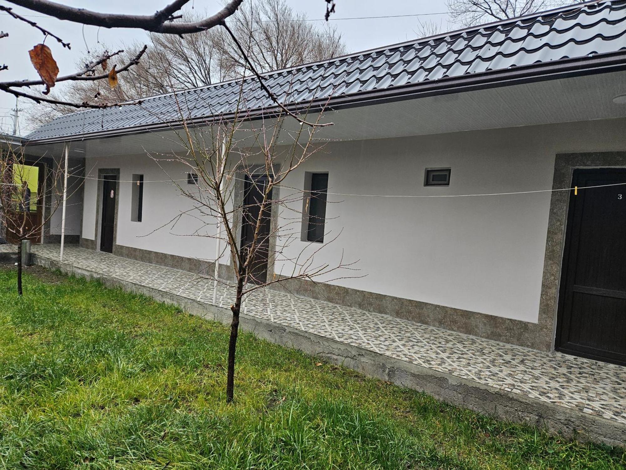 Galstyans Hotel Evn Airport P'arak'ar Dış mekan fotoğraf
